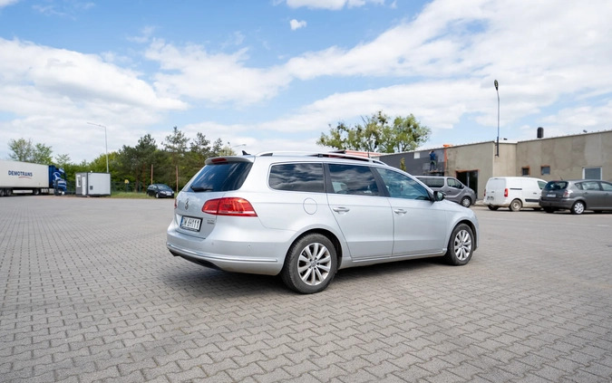 Volkswagen Passat cena 34999 przebieg: 325610, rok produkcji 2014 z Wrocław małe 106